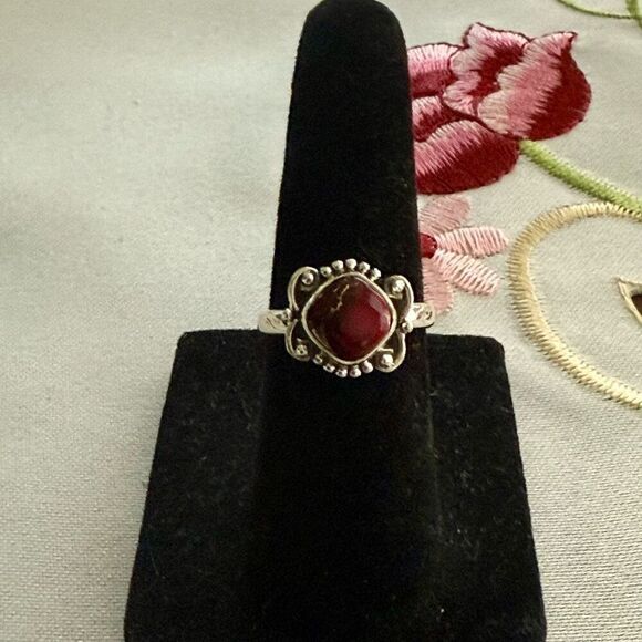 Southwestern Red Rose Dahlia Turquoise Dainty Square Ring Sterling Silver Size 5 - Picture 1 of 6